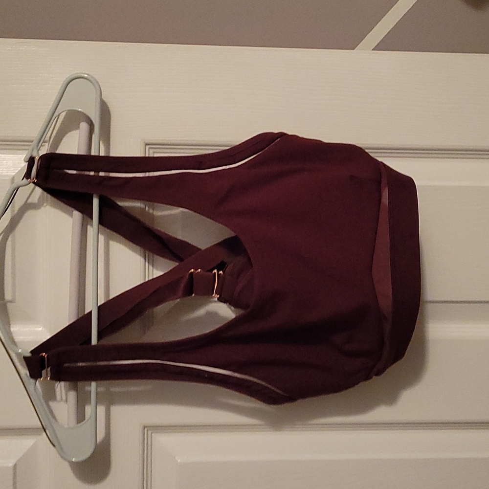 Sports bra